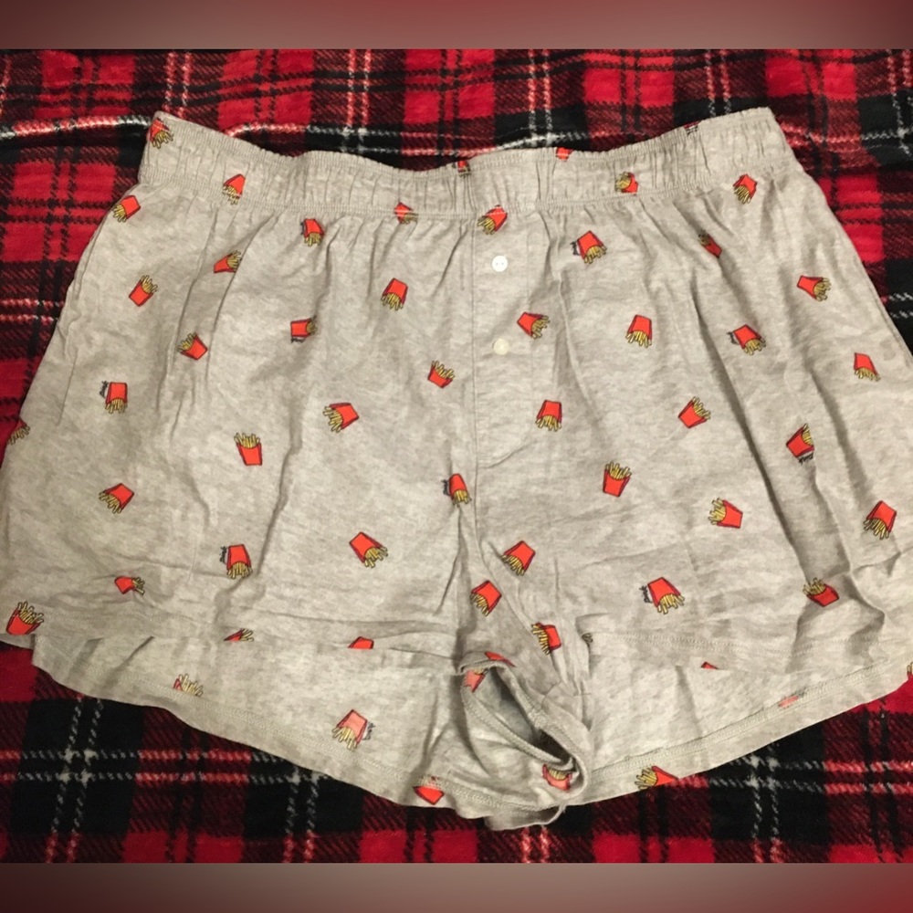 Victoria Secret Shorts size Large